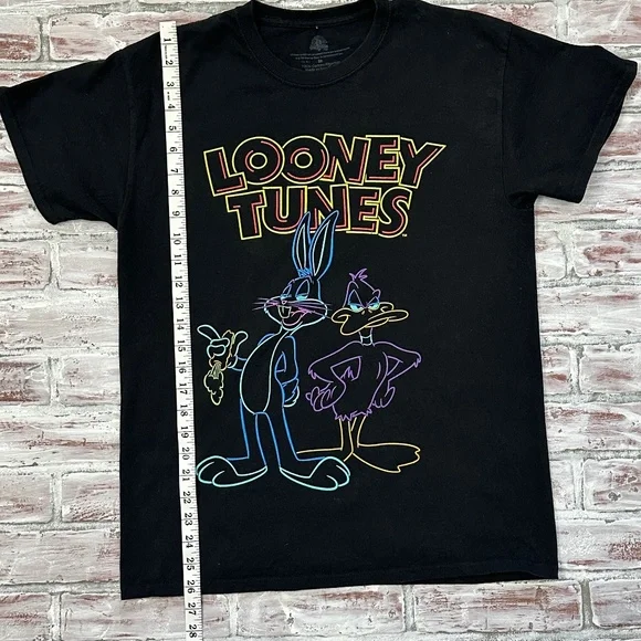 Looney Tunes Bugs Bunny Daffy Duck Neon Print Black Graphic T-Shirt Size M - Picture 7 of 9